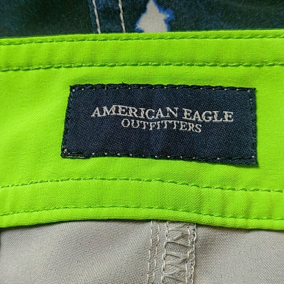 AEO Board Shorts Navy with white stars - Picture 3 of 4